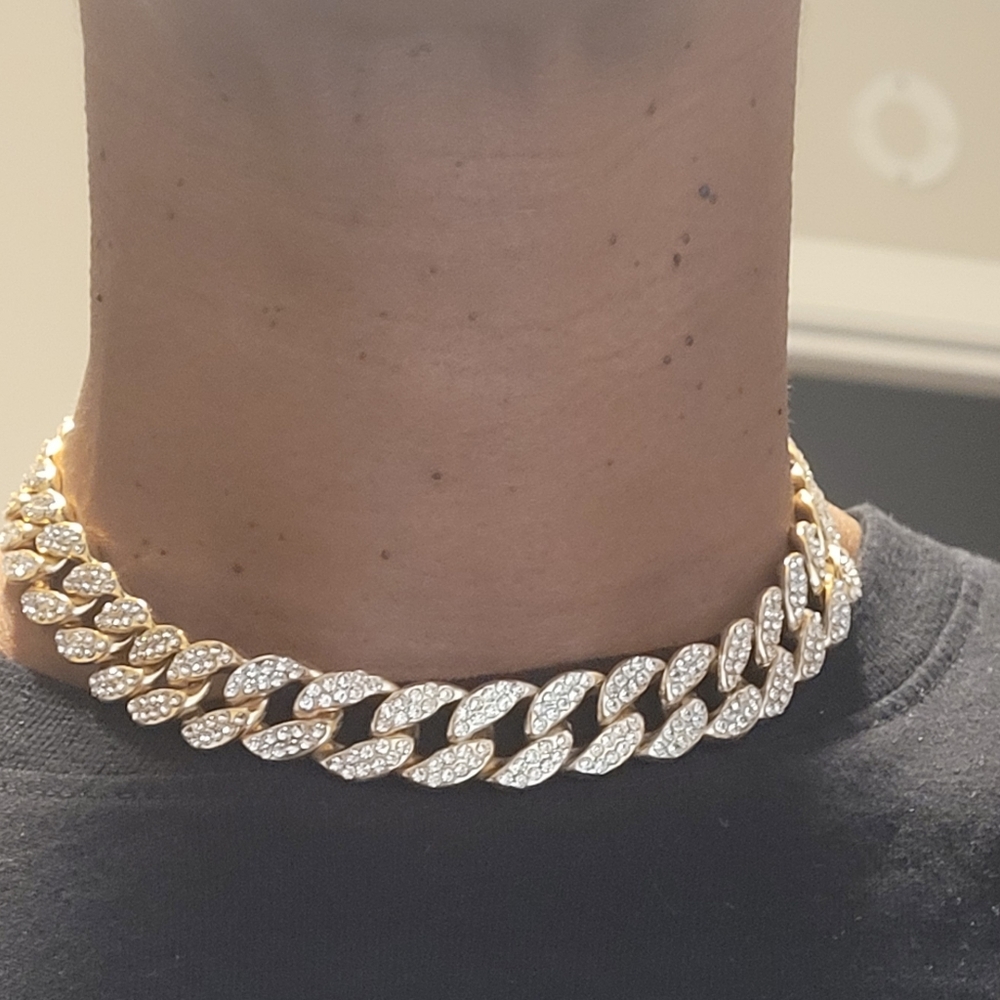 Brand new Diamond cuban link choker!